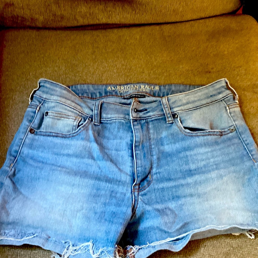 American Eagle high rise short size 14